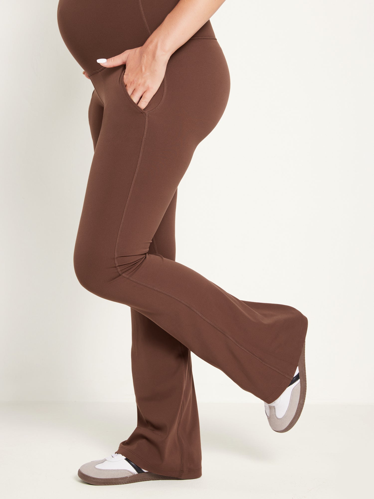 Natrelax® Maternity Flare Leggings 31" - With Pockets Coffee Brown